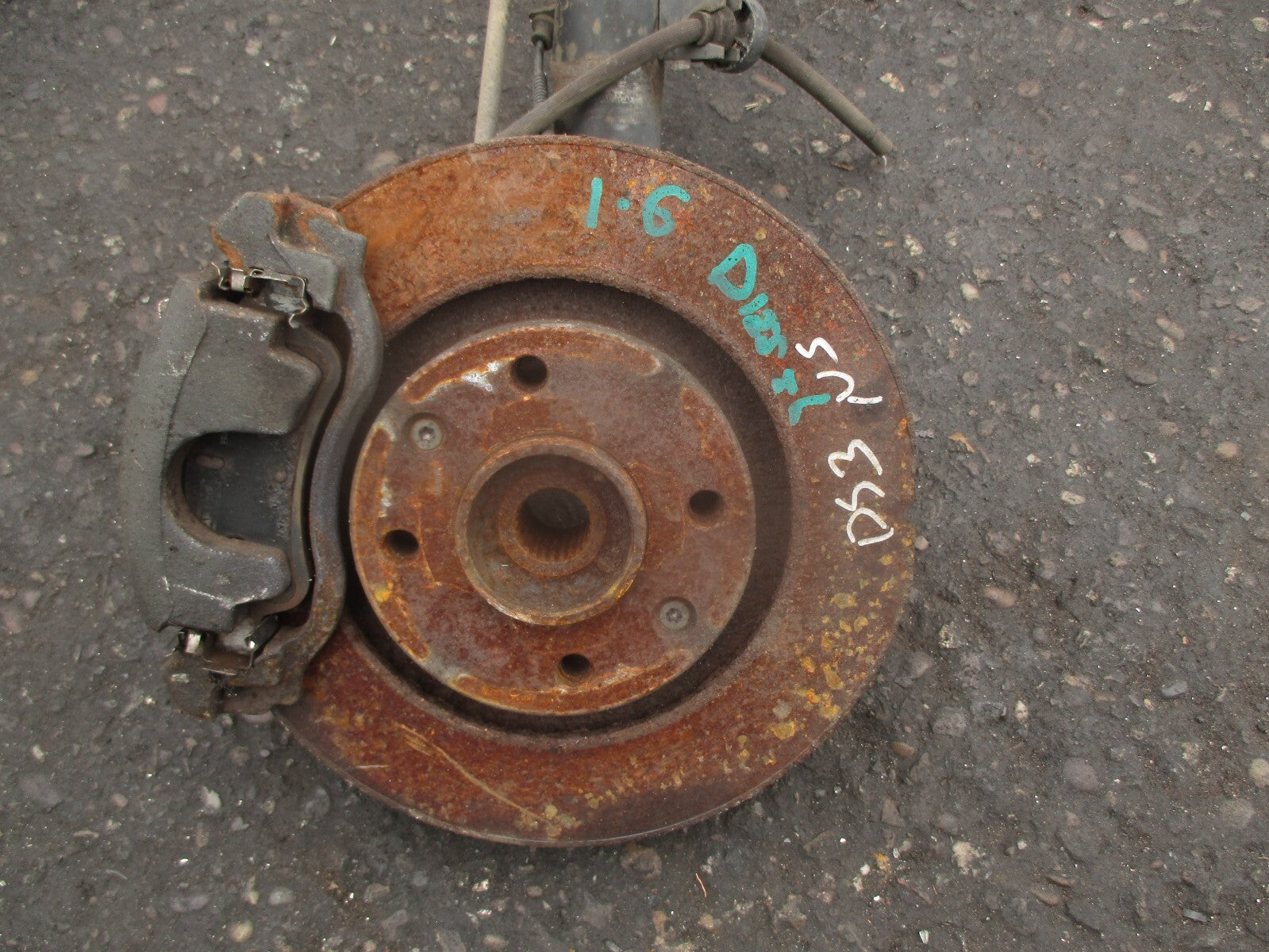2011 CITROEN DS3 1.6 NS PASSENGER FRONT WHEEL HUB SHOCK ABSORBER 9671325980