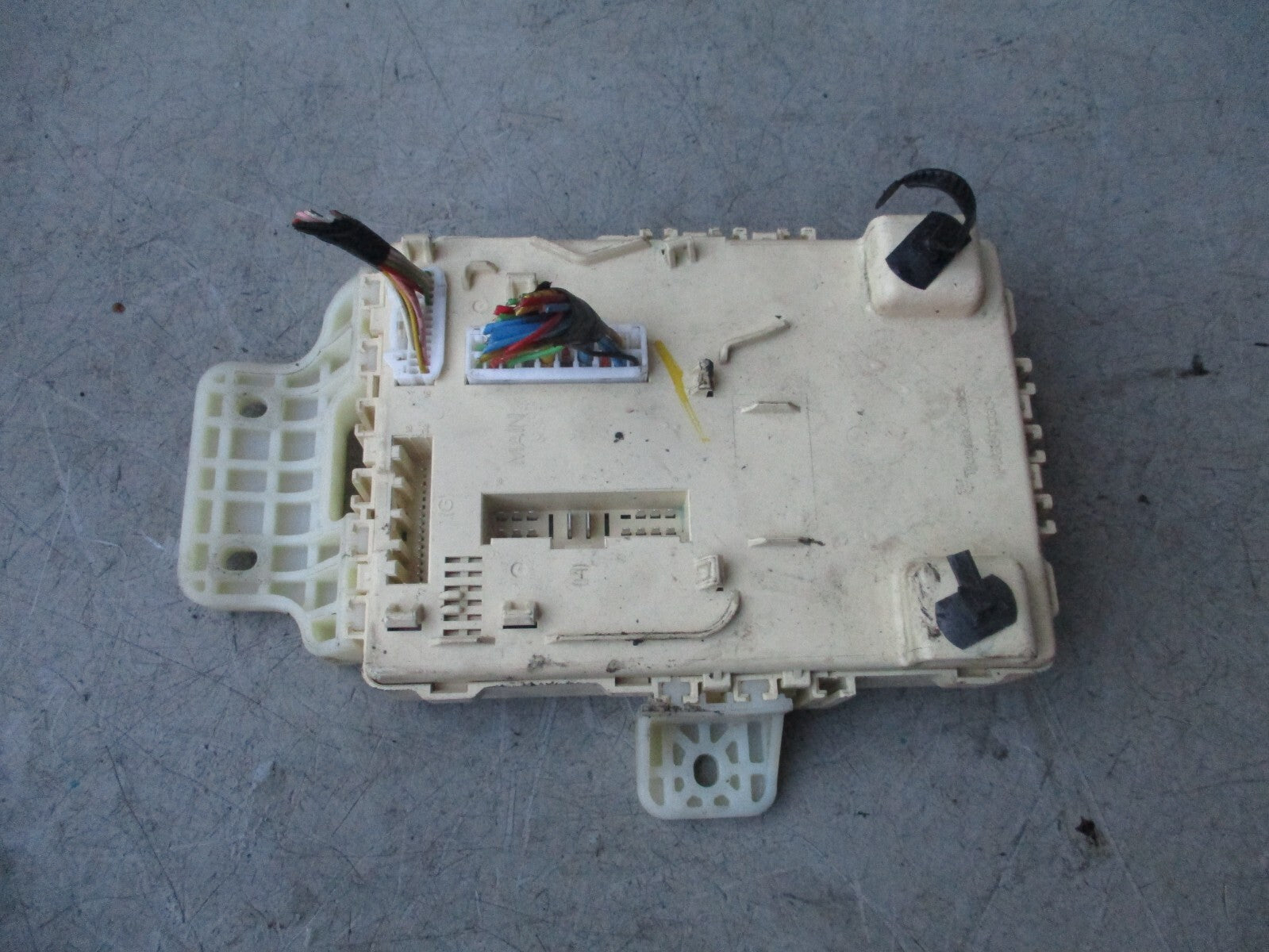 2015 HYUNDAI IX35 MK1 DIESEL FUSE RELAY BOX 919502S511