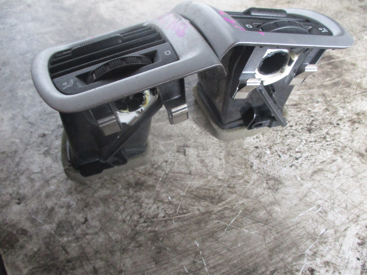 SKODA FABIA 2007 DASH AIR VENTS 5J0819702