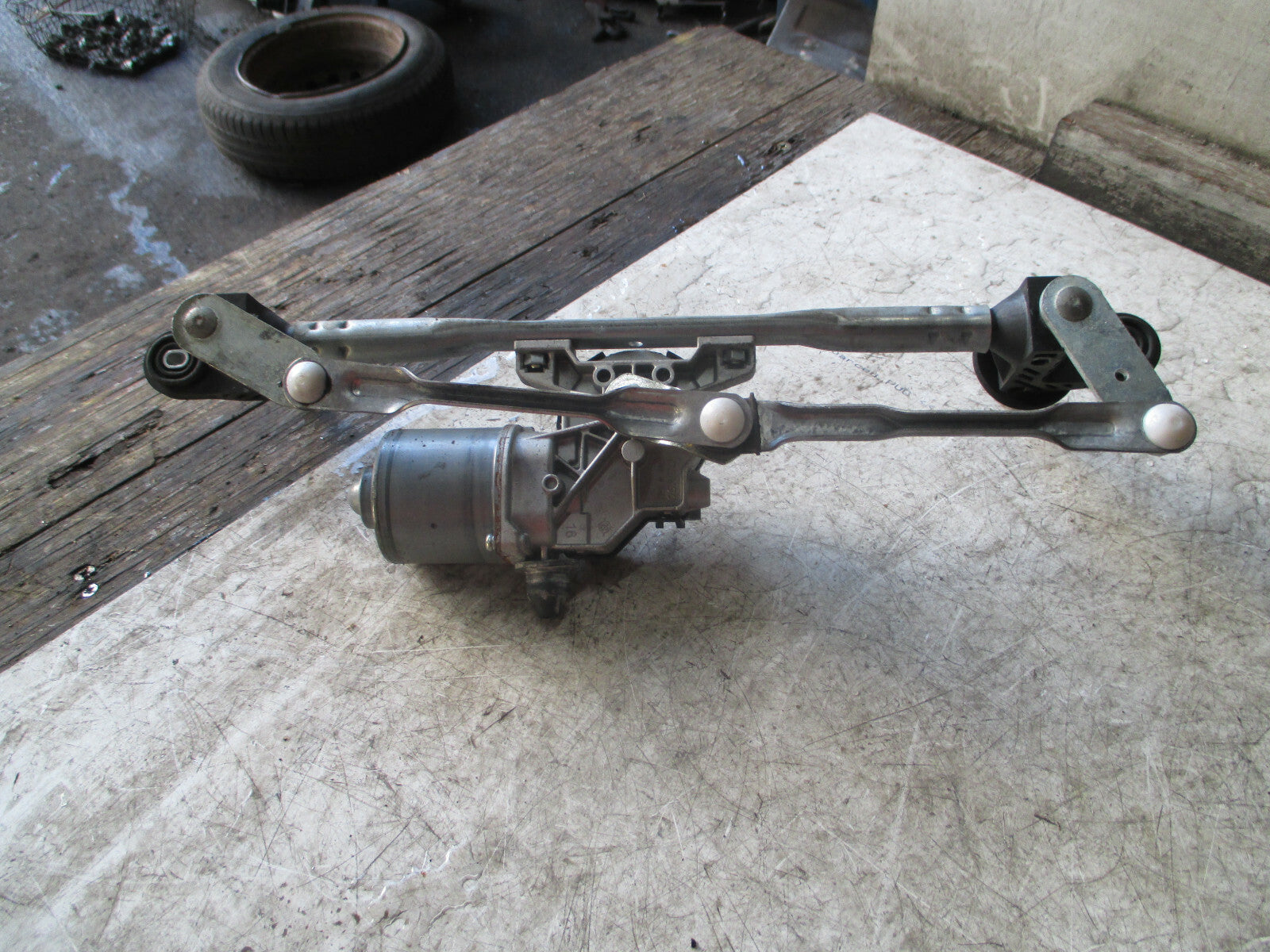 FIAT 500 2019 MK1 1.2 PETROL FRONT WINDSCREEN WIPER MOTOR LINKAGE MS1592008660