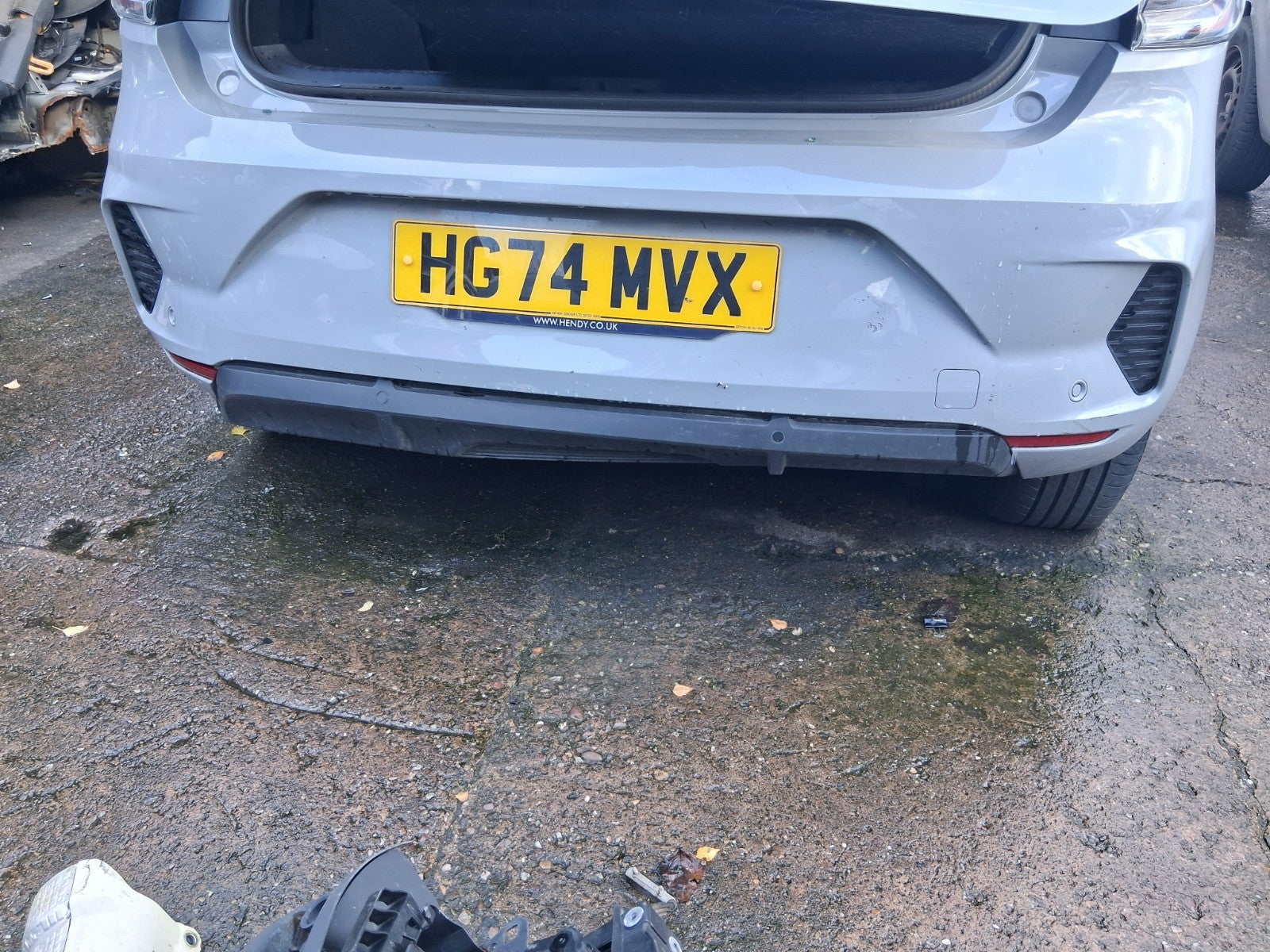 2024 RENAULT CLIO FACELIFT MK5 COMPLETE REAR BUMPER WITH PDC SENSORS GREY
