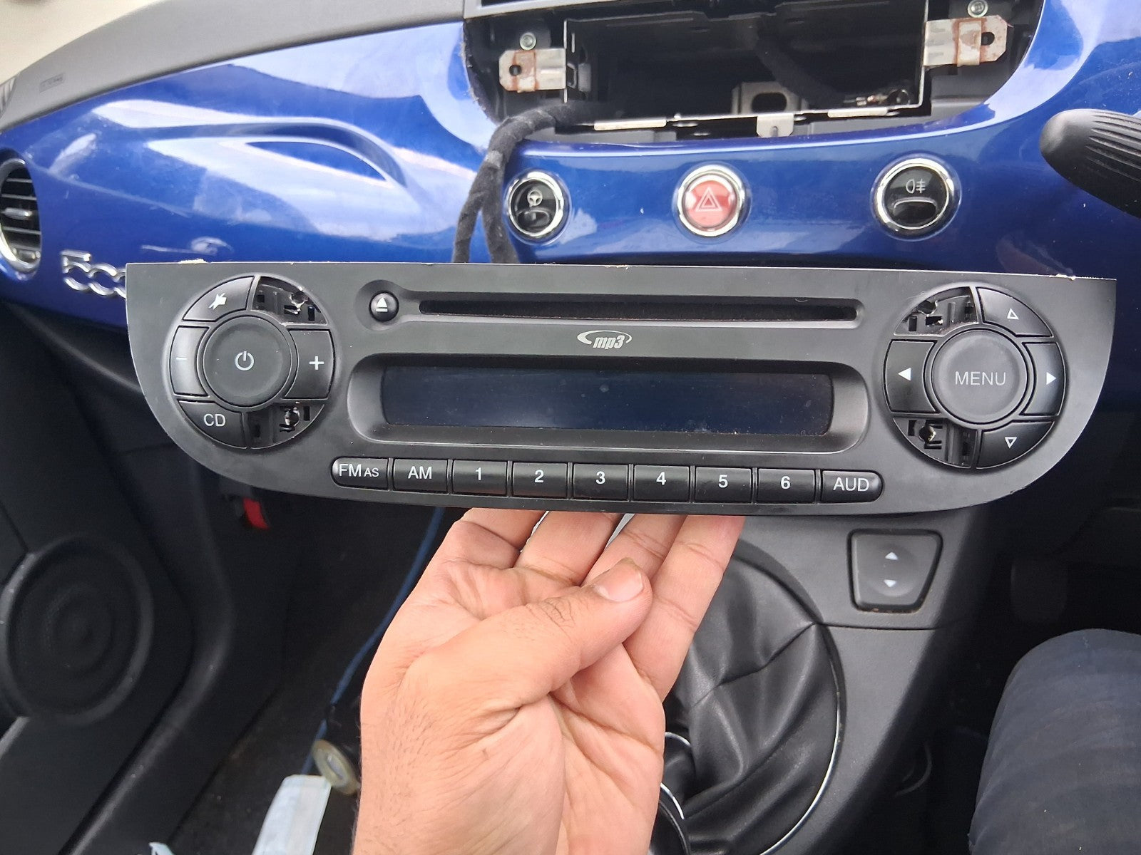 2010 FIAT 500 LOUNGE MK1 RADIO CD PLAYER MULTIMEDIA HEAD UNIT 7355161410