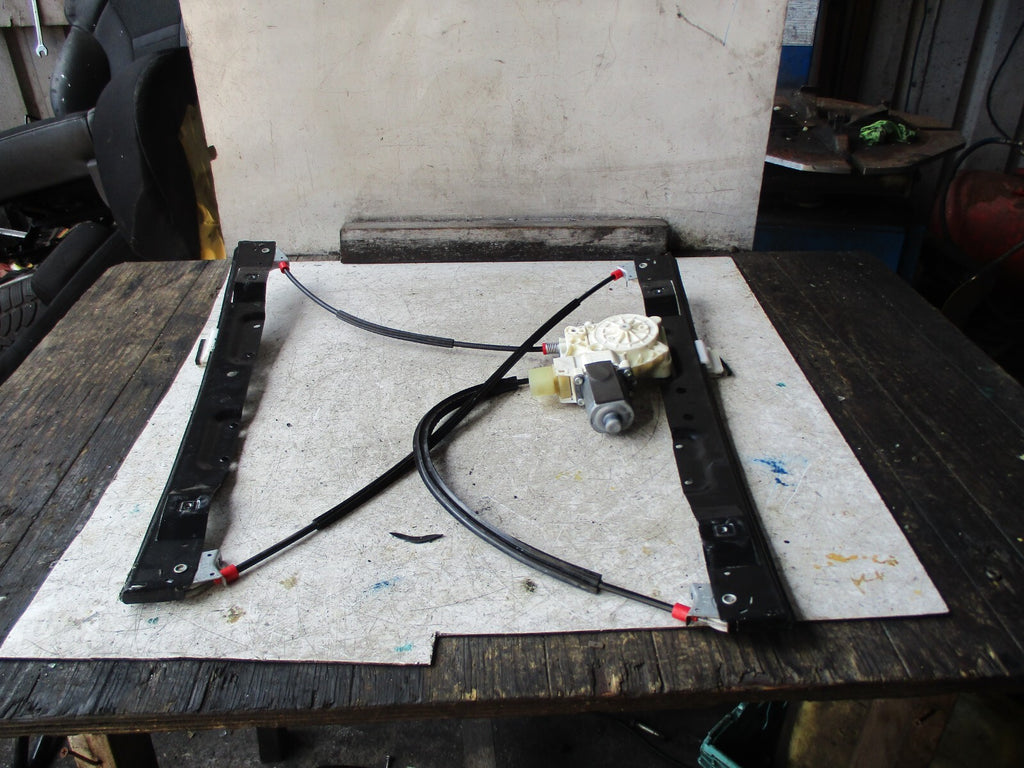 FORD MONDEO 2019 NSR PASSENGER SIDE REAR WINDOW MOTOR & REGULATOR C04397101