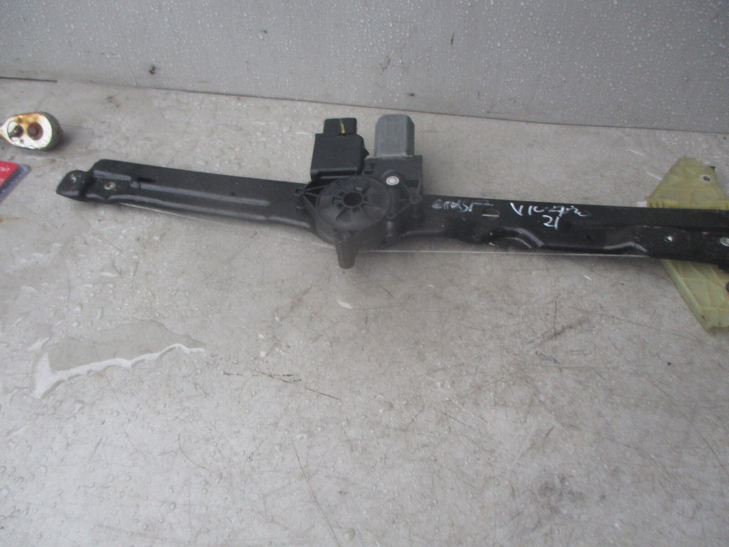 VAUXHALL VIVARO MK3 2021 NSF PASSENGER FRONT WINDOW REGULATOR & MOTOR 9829503680