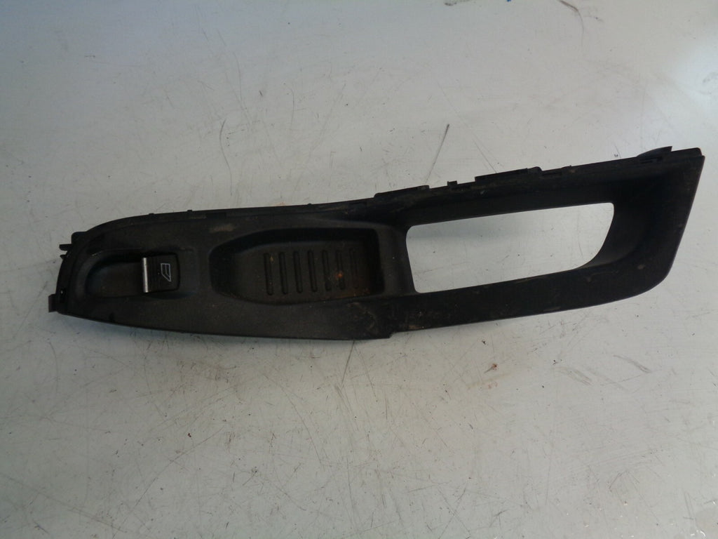 FORD FIESTA MK7 2014 NSF PASSENGER SIDE FRONT ELECTRIC WINDOW SWITCH C1BBA240A41