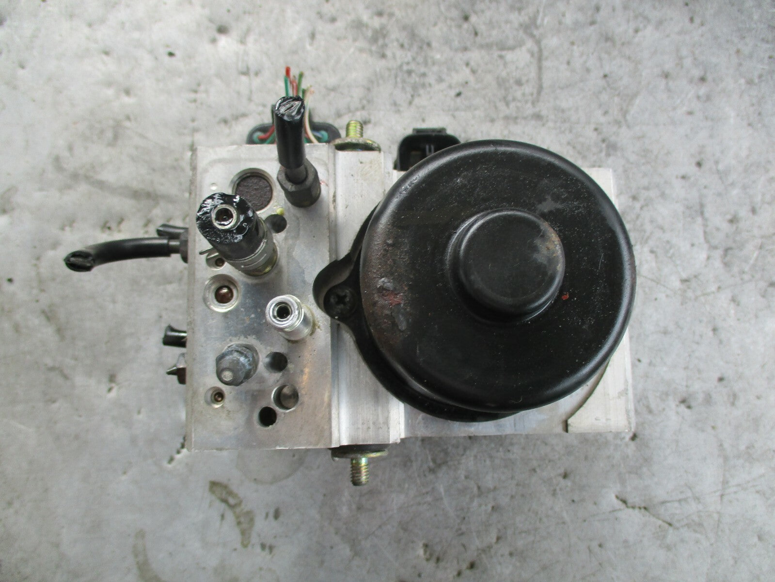 LEXUS IS 200 MK1 ABS PUMP & CONTROL MODULE 1332005040