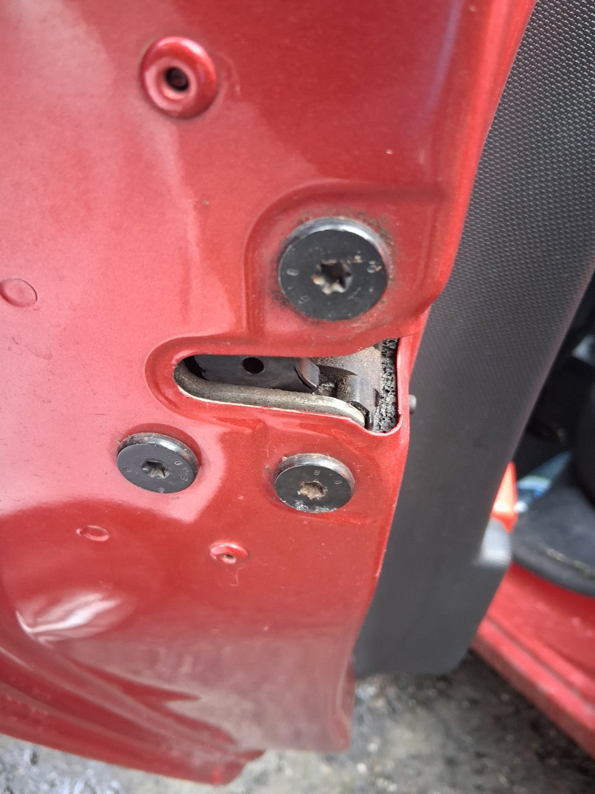2013 RENAULT CLIO X98 MK4 NSR PASSENGER SIDE REAR LEFT DOOR LOCK MECHANISM