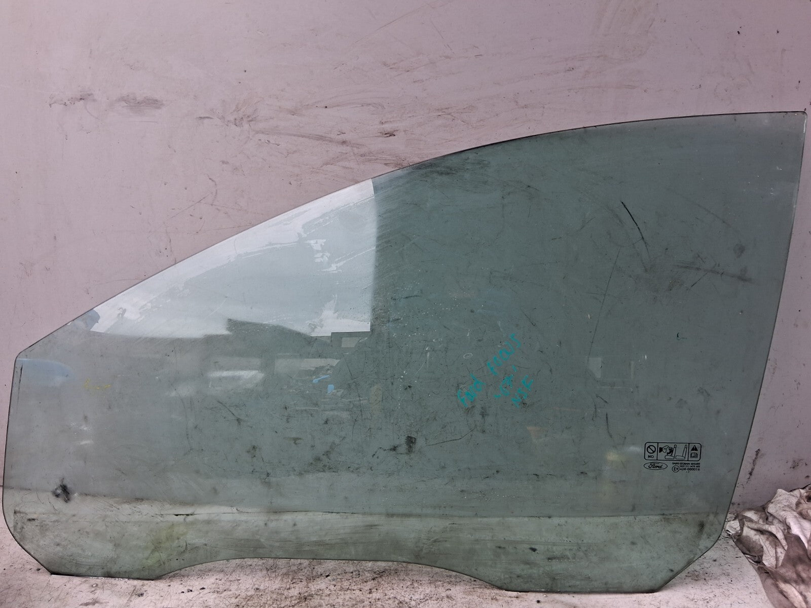 2007 FORD FOCUS MK2 NSF PASSENGER SIDE FRONT LEFT WINDOW GLASS 43R000016