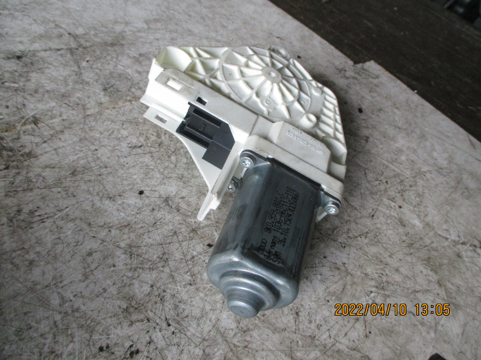 AUDI A1 2015 5 DOOR 8X OSF DRIVER SIDE FRONT DOOR WINDOW MOTOR 8K0959802C