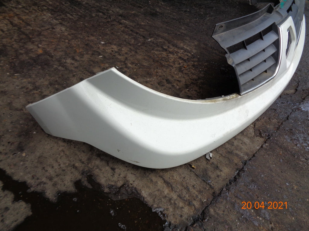 VAUXHALL VIVARO VAN 2007 FRONT GRILL GRILLE PANEL WHITE PLASTIC TRIM
