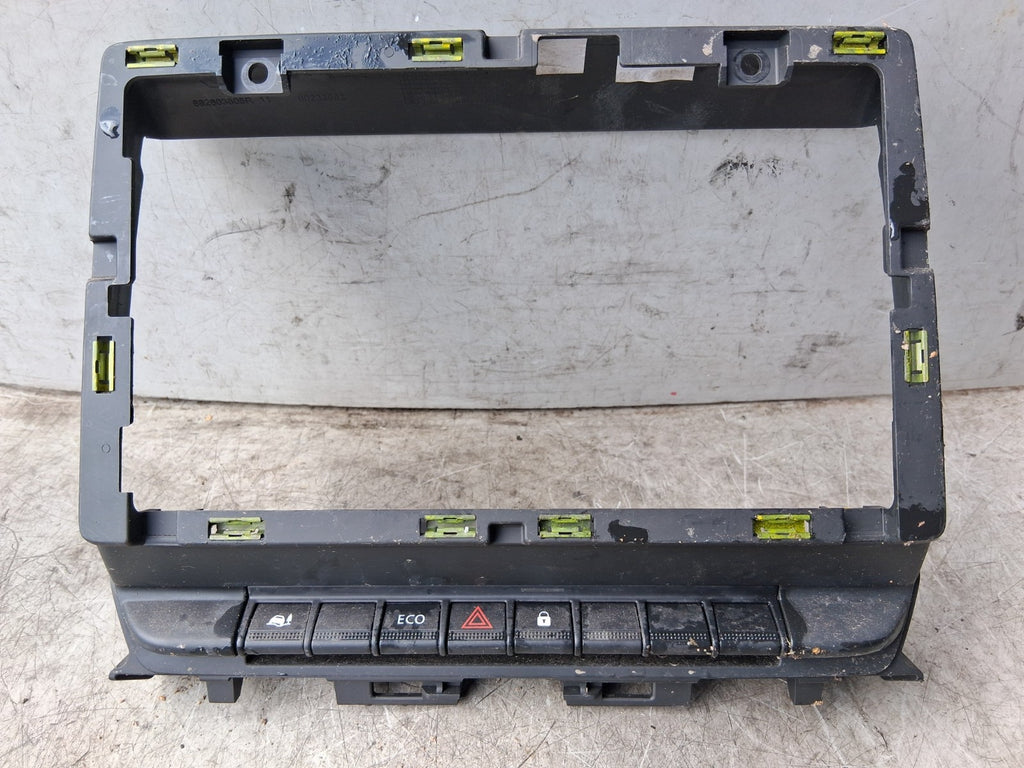 2023 RENAULT MASTER MK3 HAZARD SWITCH TRIM PANEL 283E83867R