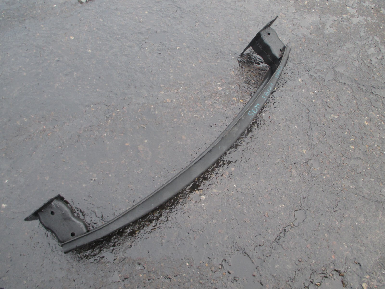 SEAT IBIZA MK4 2011 FRONT BUMPER CARSH IMPACT REINFORCEMENT BAR
