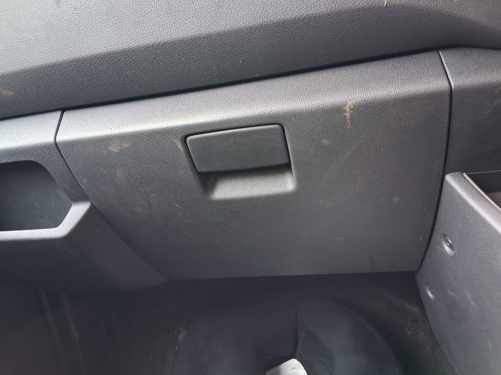 2021 NISSAN NV400 MK1 FRONT DASHBOARD GLOVE BOX STORAGE COMPARTMENT