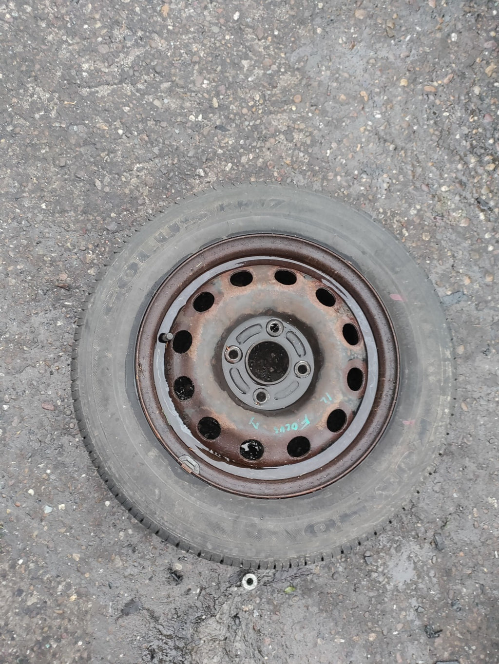 2002 FORD FOCUS MK1 14 INCH STEEL WHEEL WITH TYRE 185/65R14 REF 1
