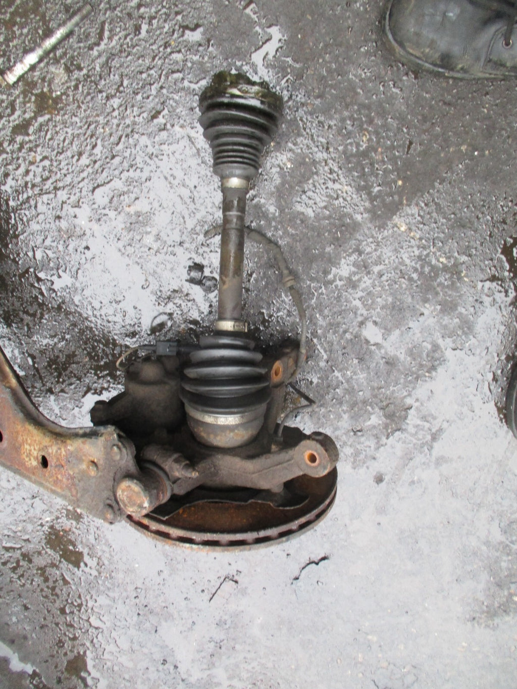 2015 PEUGEOT BIPPER 1.3 DIESEL OSF DRIVER SIDE HUB, DRIVE SHAFT & WISH BONE