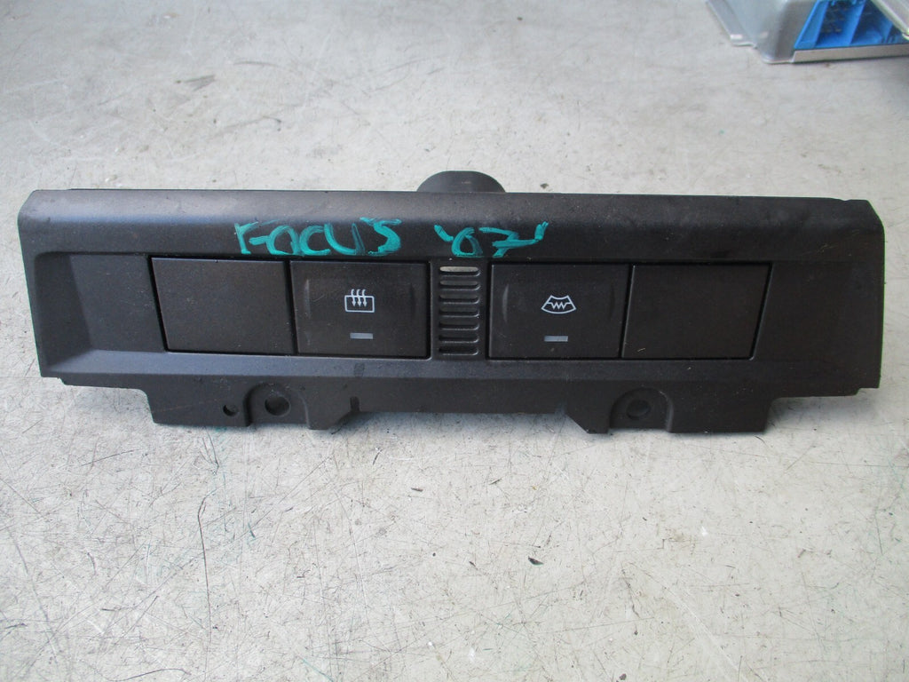2007 FORD FOCUS MK2 HEAT CONTROL SWITCH TRIM 4M5113D734DC