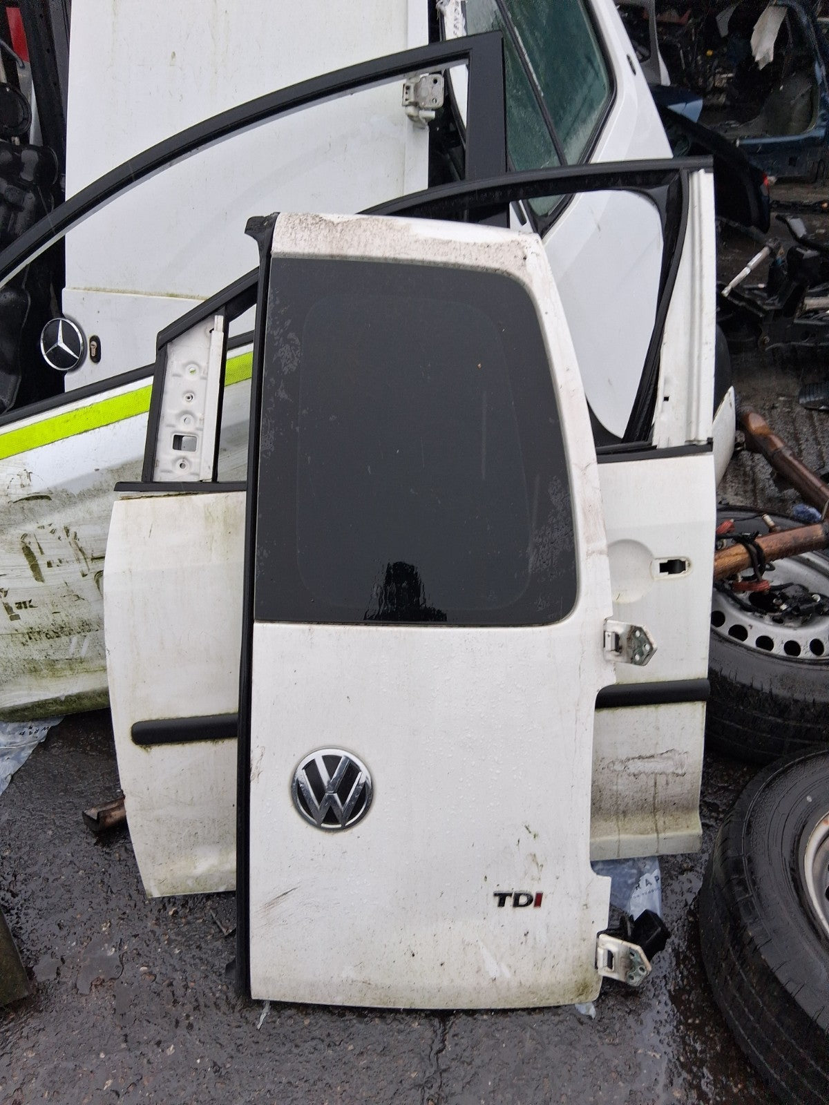 2014 VW VOLKSWAGEN CADDY 2K OSR DRIVER SIDE REAR RIGHT COMPLETE DOOR WHITE