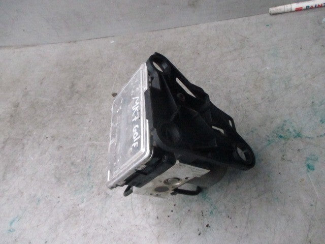 2013 VW GOLF MK7 1.6 DIESEL ABS PUMP 5Q0614517ER