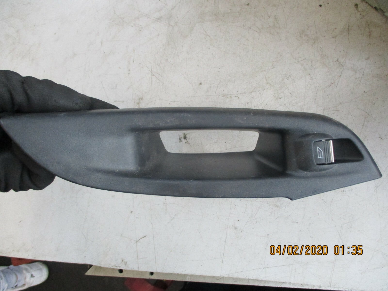 FORD FOCUS MK3 2015 OSR DRIVER SIDE REAR WINDOW CONTROL SWITCH TRIM BM51A237W20