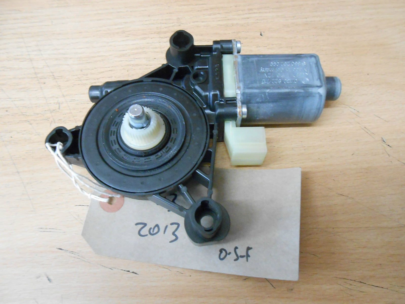 AUDI A3 8V 2013 OSF DRIVER SIDE FRONT WINDOW MOTOR UNIT ONLY 5Q0.959.801 B