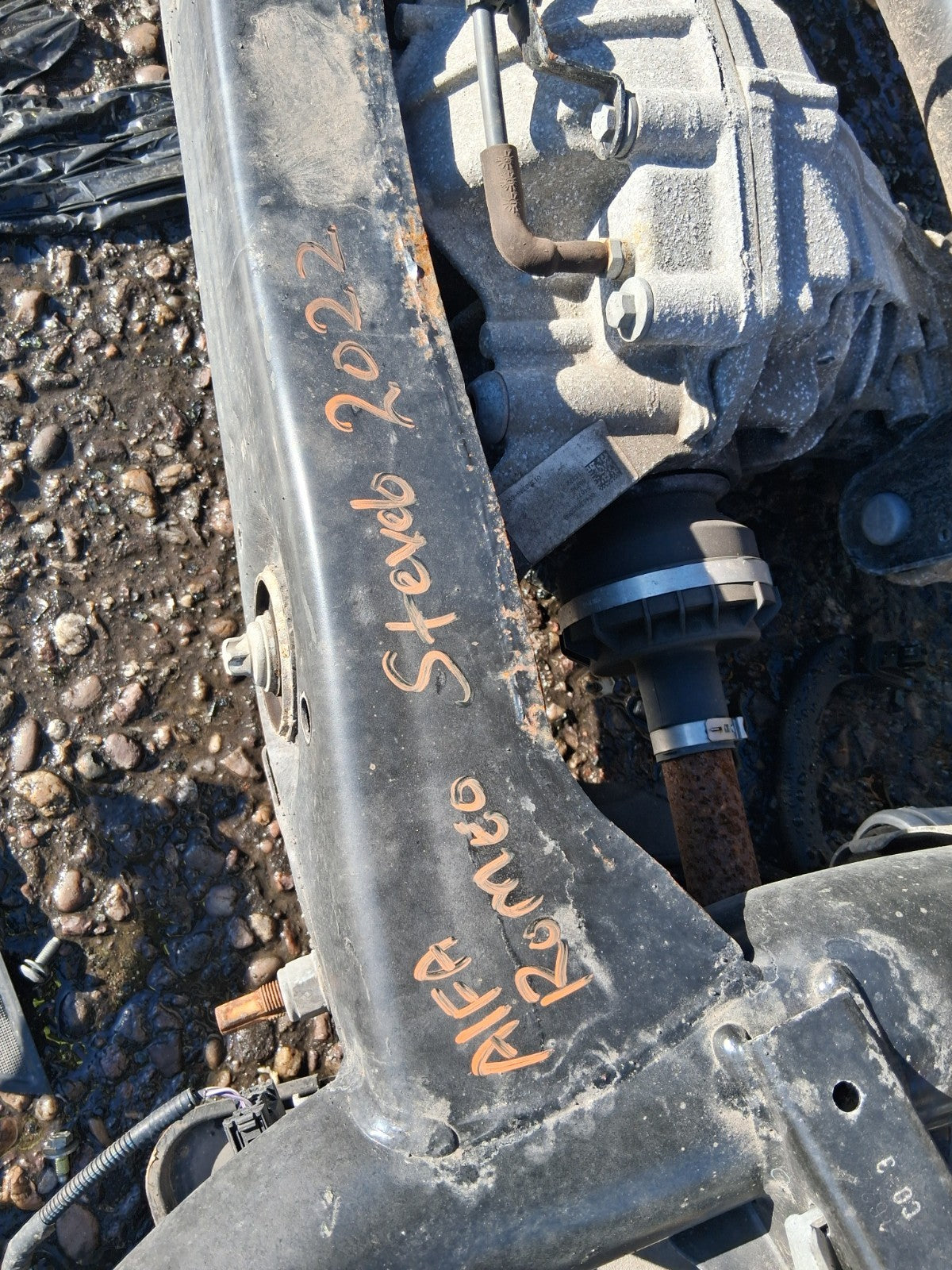 2022 ALFA ROMEO STELVIO 949 2.0 PETROL COMPLETE REAR AXLE DIFF HUB DISC TYPE