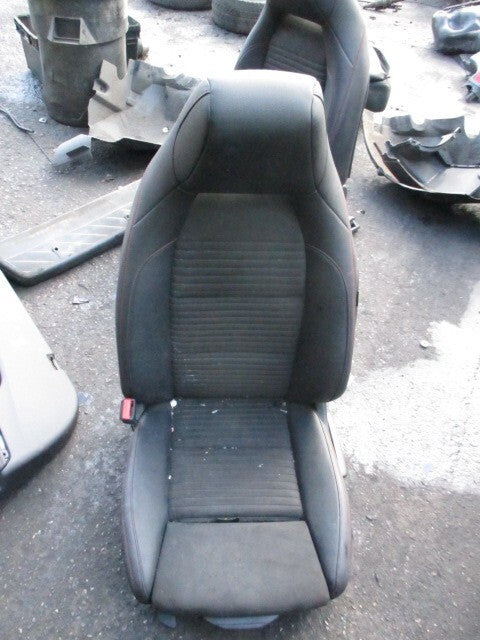 2018 MERCEDES A CLASS W176 NSF PASSENGER FRONT COMPLETE SEAT LEATHER RED STITCH