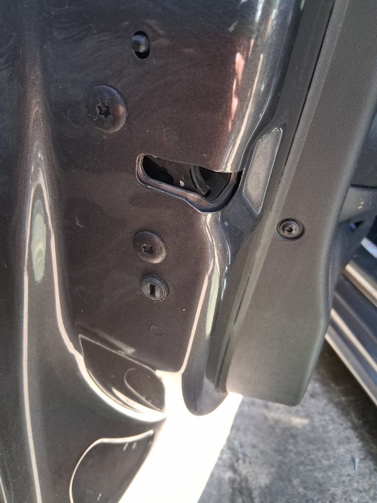 2019 PEUGEOT 208 MK1 NSF PASSENGER SIDE FRONT LEFT DOOR LOCK MECHANISM