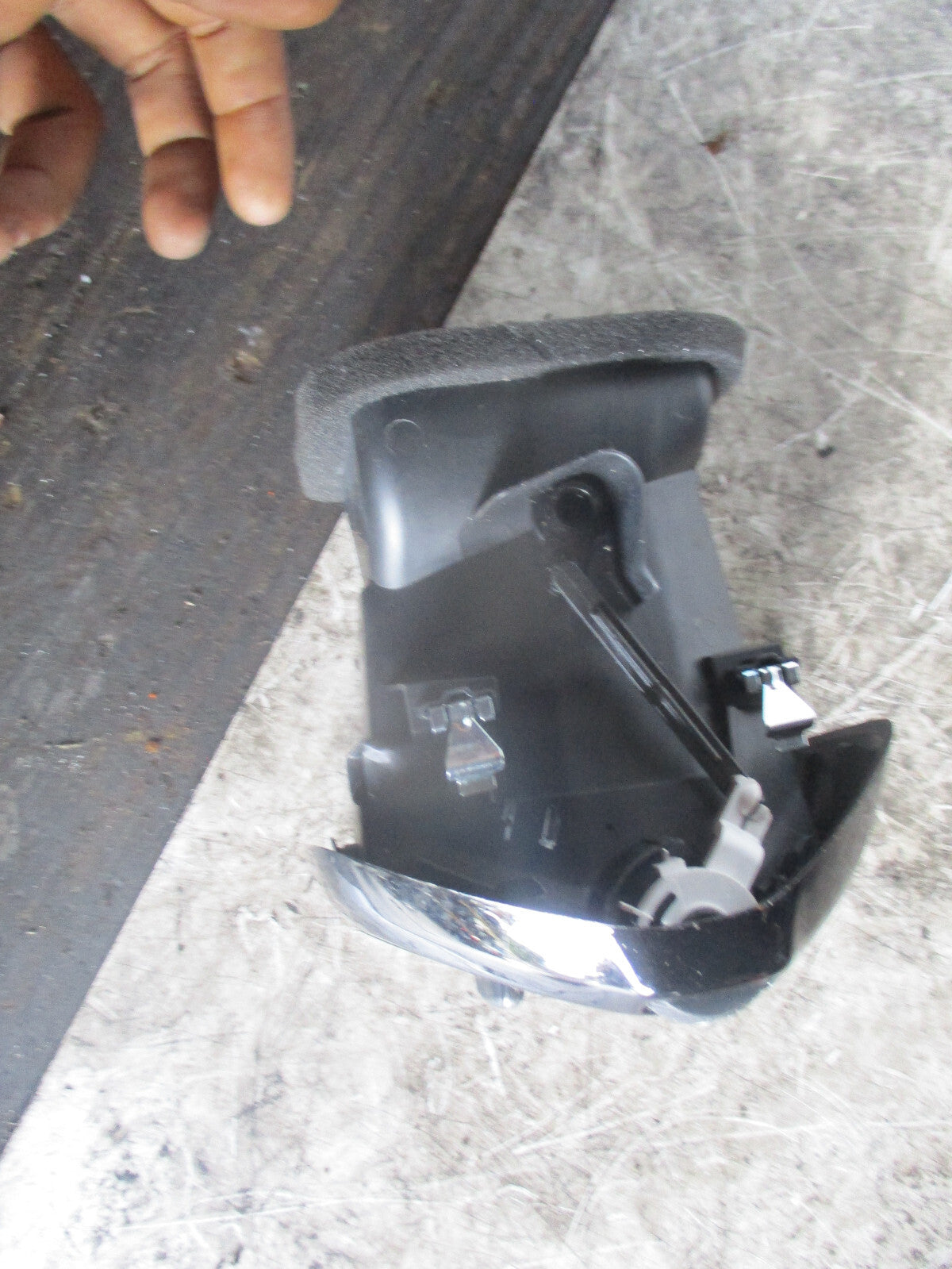 CITROEN C4 2021 DASHBOARD SIDE AIR VENT GRILL 9831805380