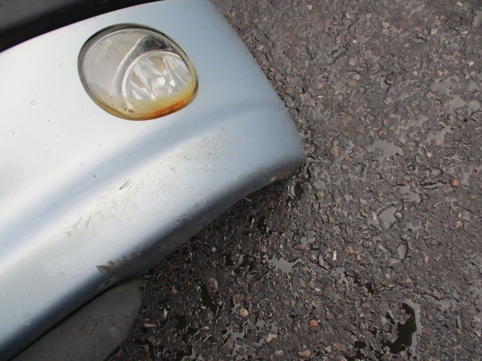 PEUGEOT 206 PRE FACELIFT FRONT BUMPER FOG LIGHTS COMPLETE SILVER BLUE