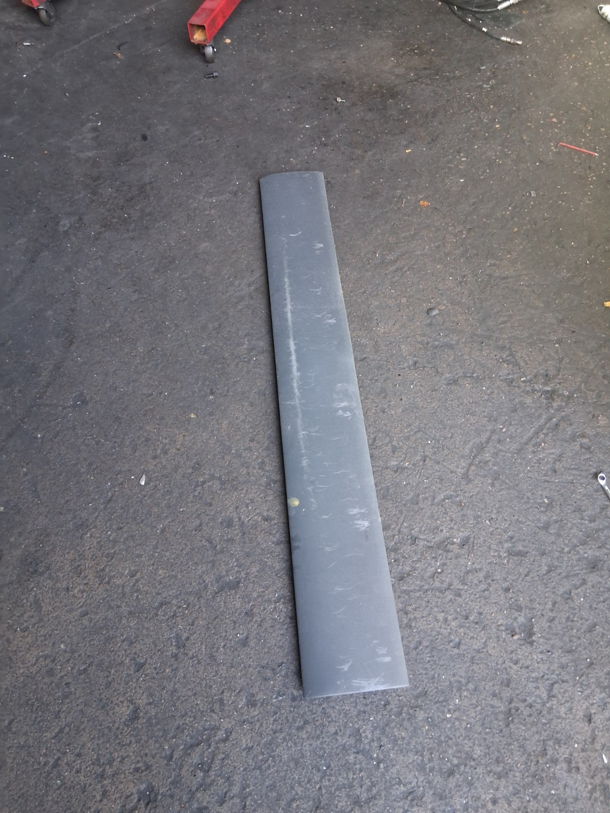 2023 MERCEDES BENZ SPRINTER W907 OS DRIVER CENTRE REAR MOULDING TRIM A9106906800