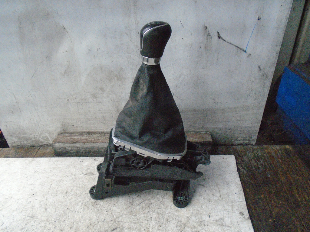 FORD FIESTA MK7 2016 5 SPEED MANUAL GEARSTICK GEARSHIFTER C1BR7C453AKE