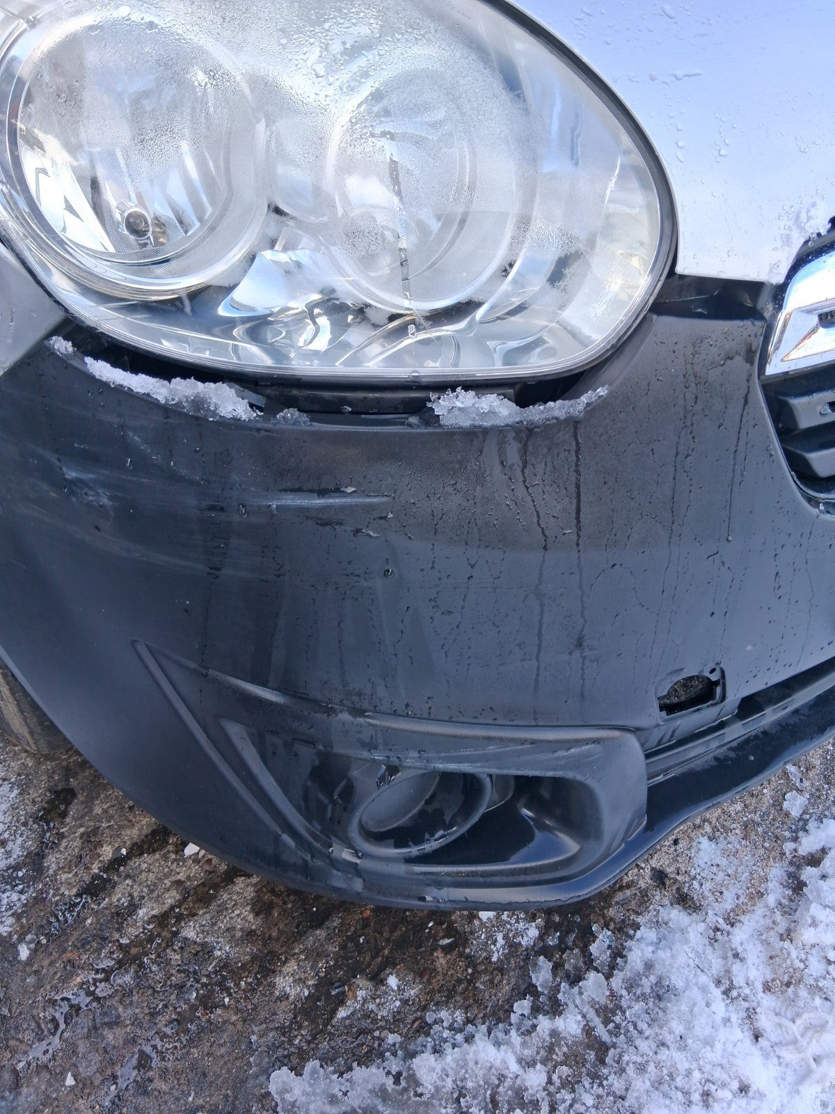 2015 VAUXHALL COMBO D COMPLETE FRONT BUMPER WITH GRILL  & CHROME GRILLE BADGE