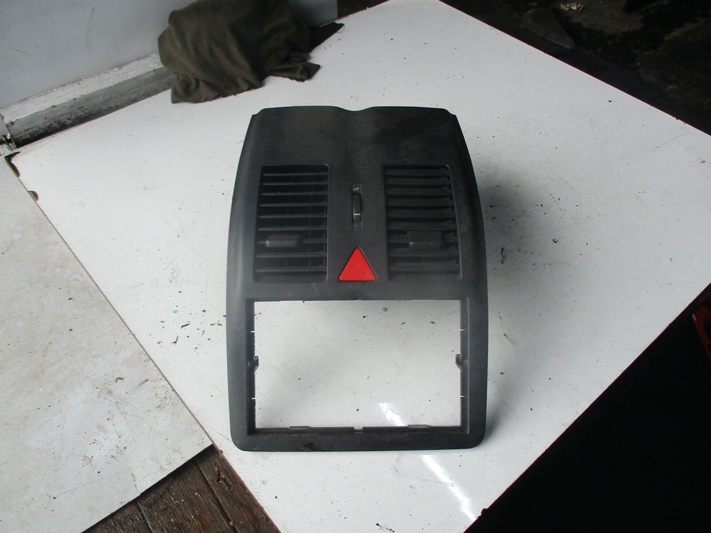 VW VOLKSWAGEN POLO 6N2 CENTRE CONSOLE DASH TRIM 6N0 858 069C