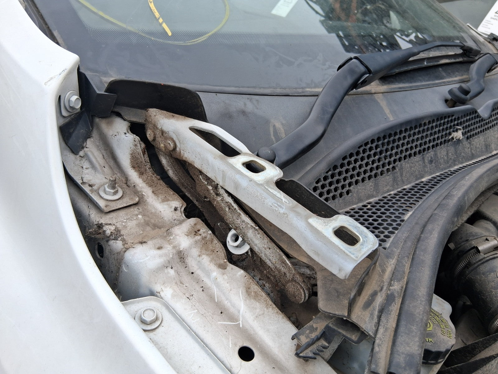 VAUXHALL CORSA E 2019 FRONT BONNET HINGES PAIR WHITE