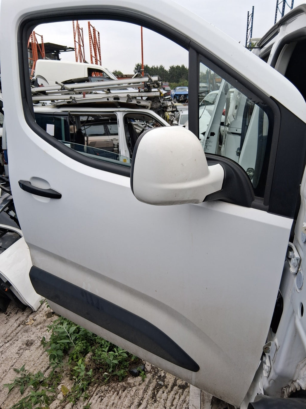 2020 VAUXHALL COMBO E MK4 OSF DRIVER SIDE FRONT RIGHT BARE DOOR WHITE K2E0