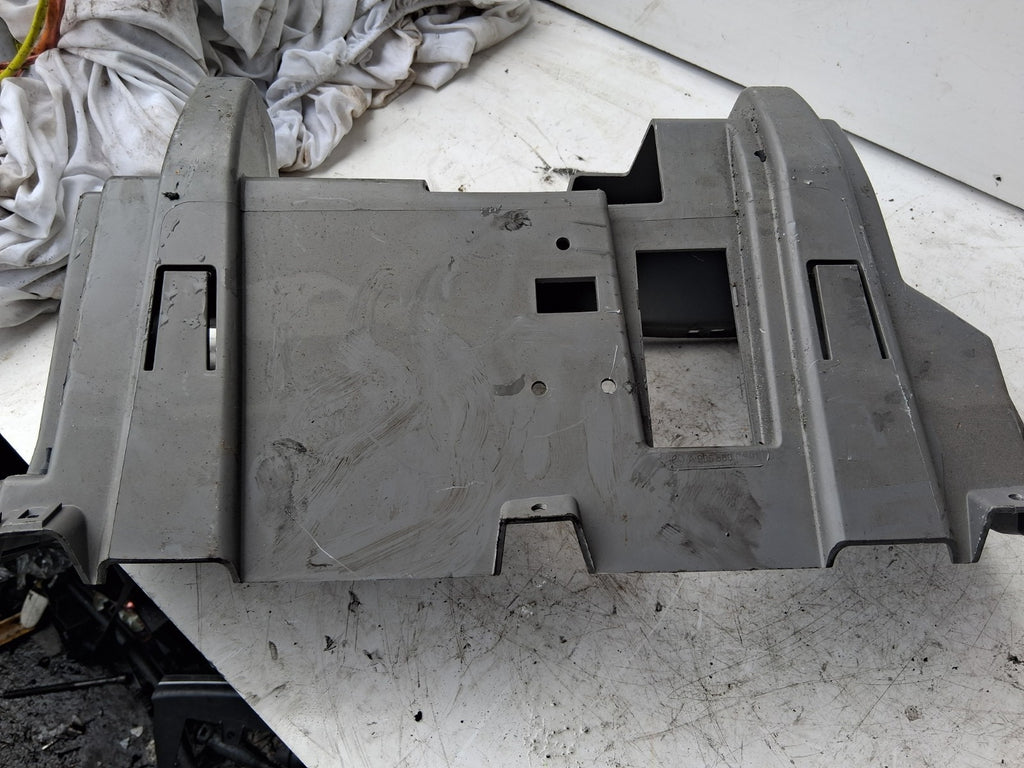 2016 MERCEDES SPRINTER W906 GLOVEBOX STORAGE COMPARTMENT OUTER FRAME A9066800491