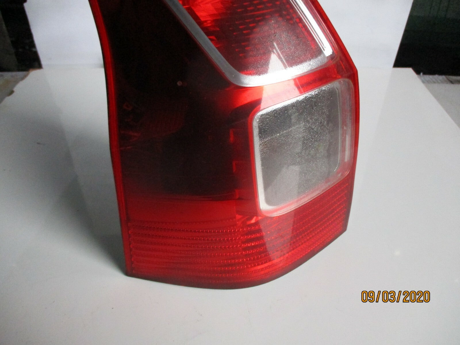 RENAULT MEGANE MK2 ESTATE 2007 NSR PASSENGER SIDE REAR BRAKE LIGHT 8200417349