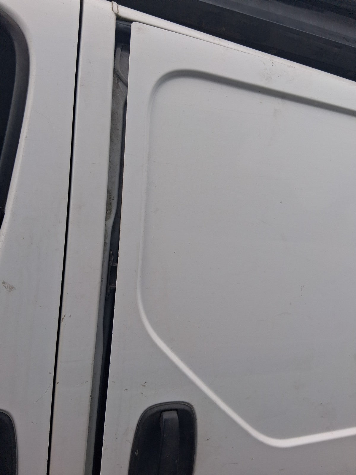 2014 VAUXHALL VIVARO MK1 NS PASSENGER SIDE LEFT COMPLETE SLIDING DOOR WHITE