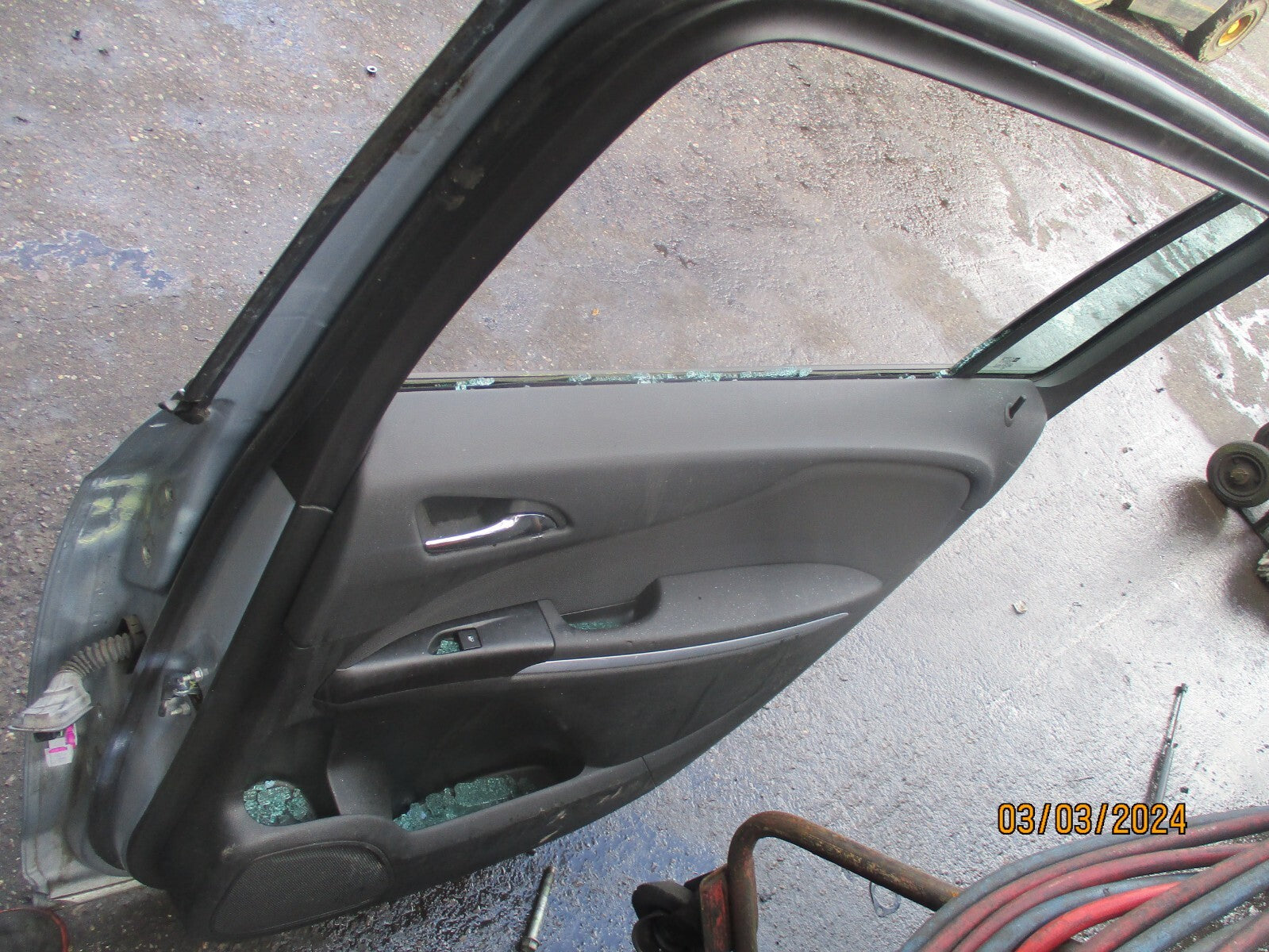 VAUXHALL ZAFIRA C 2017 OSF DRIVER SIDE FRONT DOOR BLUE SILVER