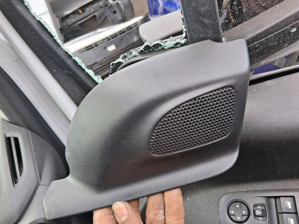 2024 TOYOTA PROACE CITY OS DRIVER SIDE DOOR SPEAKER TRIM 9816792777