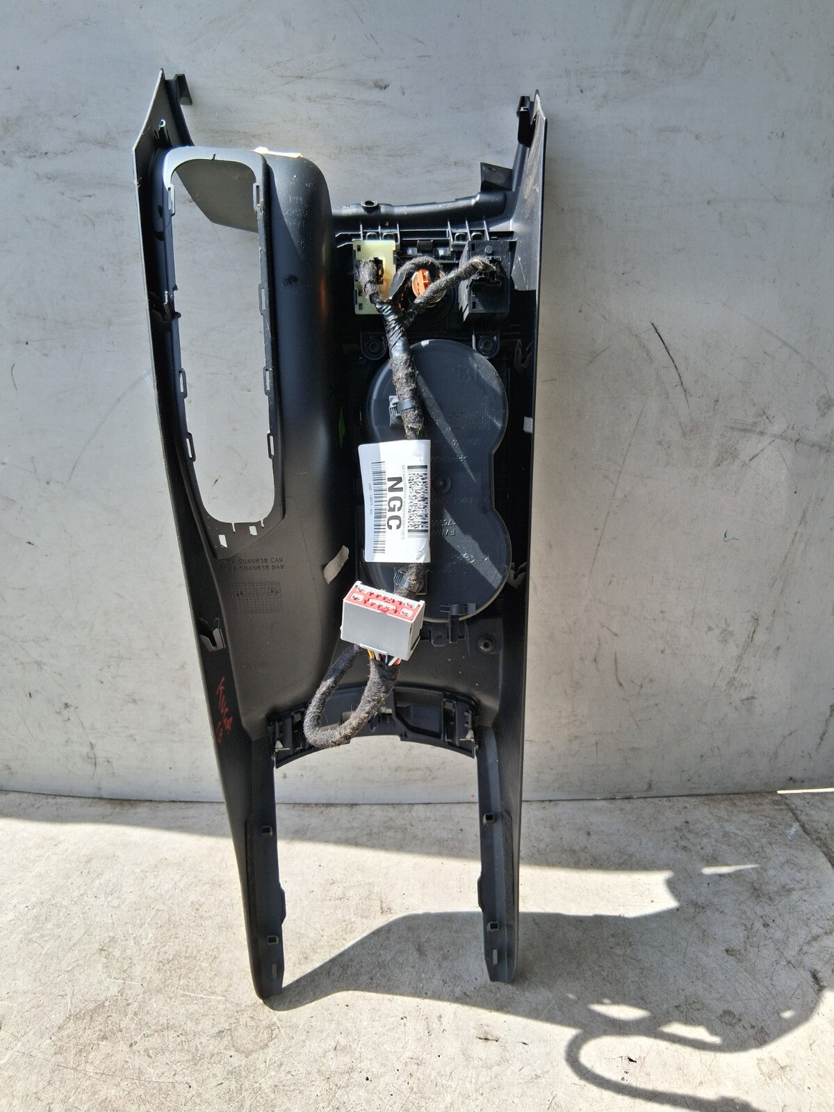 2013 FORD KUGA MK2 CENTRE CONSOLE SURROUND TRIM WITH POWER SOCKET CV44S045M18