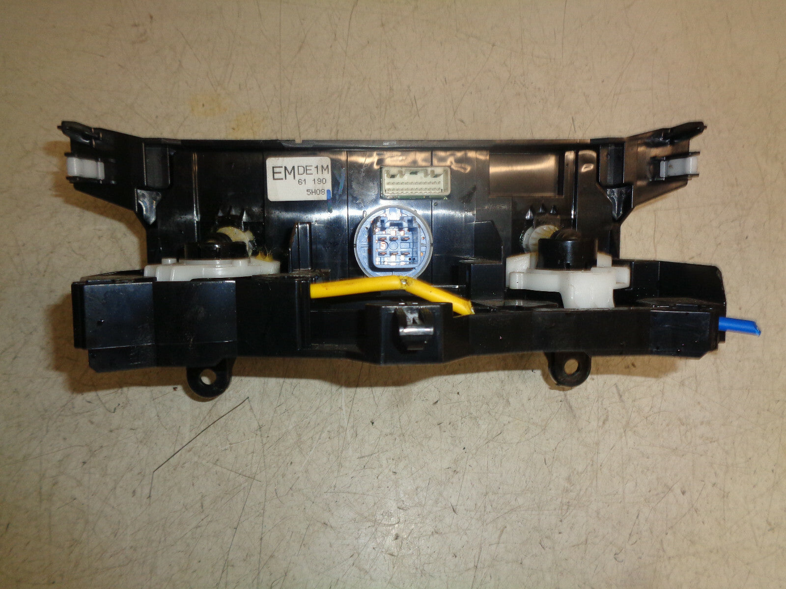 MAZDA 2 DJ MK3 2015 HEATER CLIMATE CONTROL SWITCH PANEL UNIT
