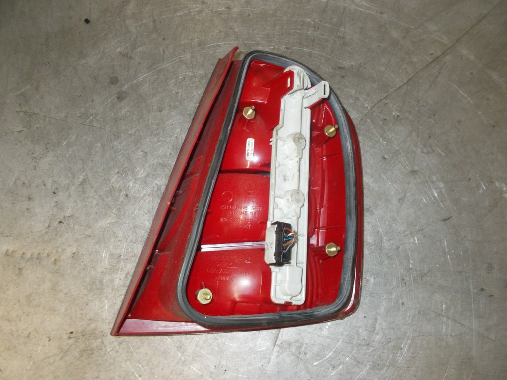SKODA FABIA 2004 NSR PASSENGER SIDE REAR LIGHT TAIL LIGHT 6Y6945095