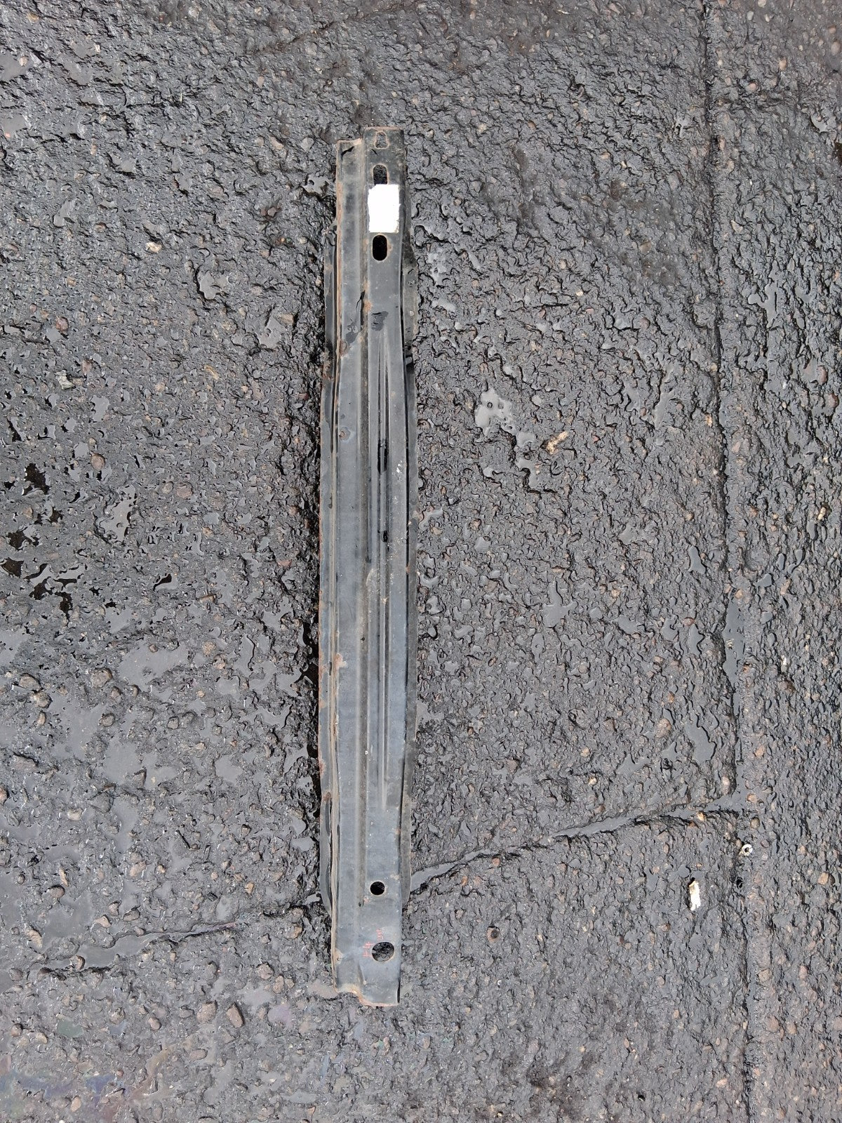 AUDI A4 B8 2011 ESTATE REAR CRASH BUMPER REINFORCEMENT BAR