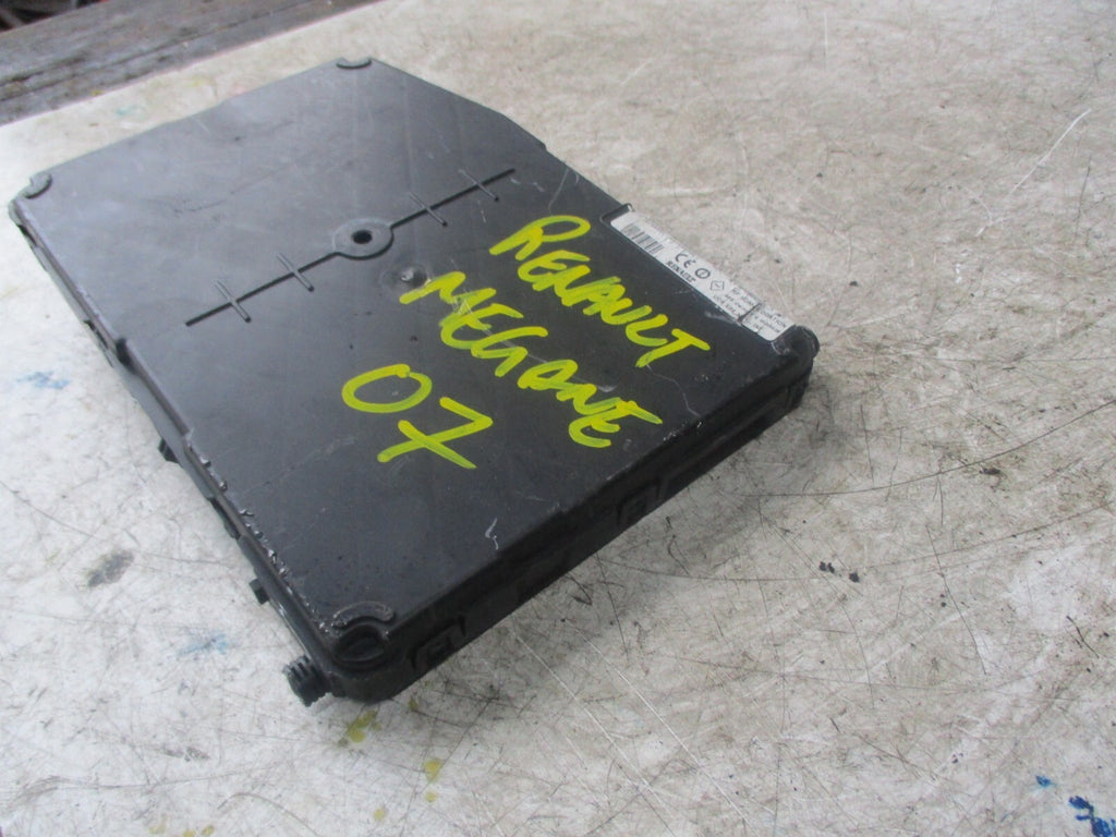 RENAULT MEGANE MK2 2007 BODY MODULE UNIT ECU 8200309690