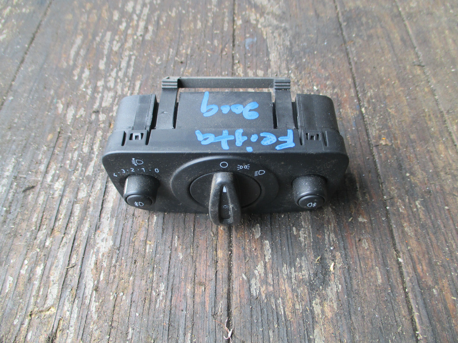 FORD FIESTA 2009 MK7 HEADLIGHT LAMP + FOG LIGHT SWITCH 8A6T13A024BB