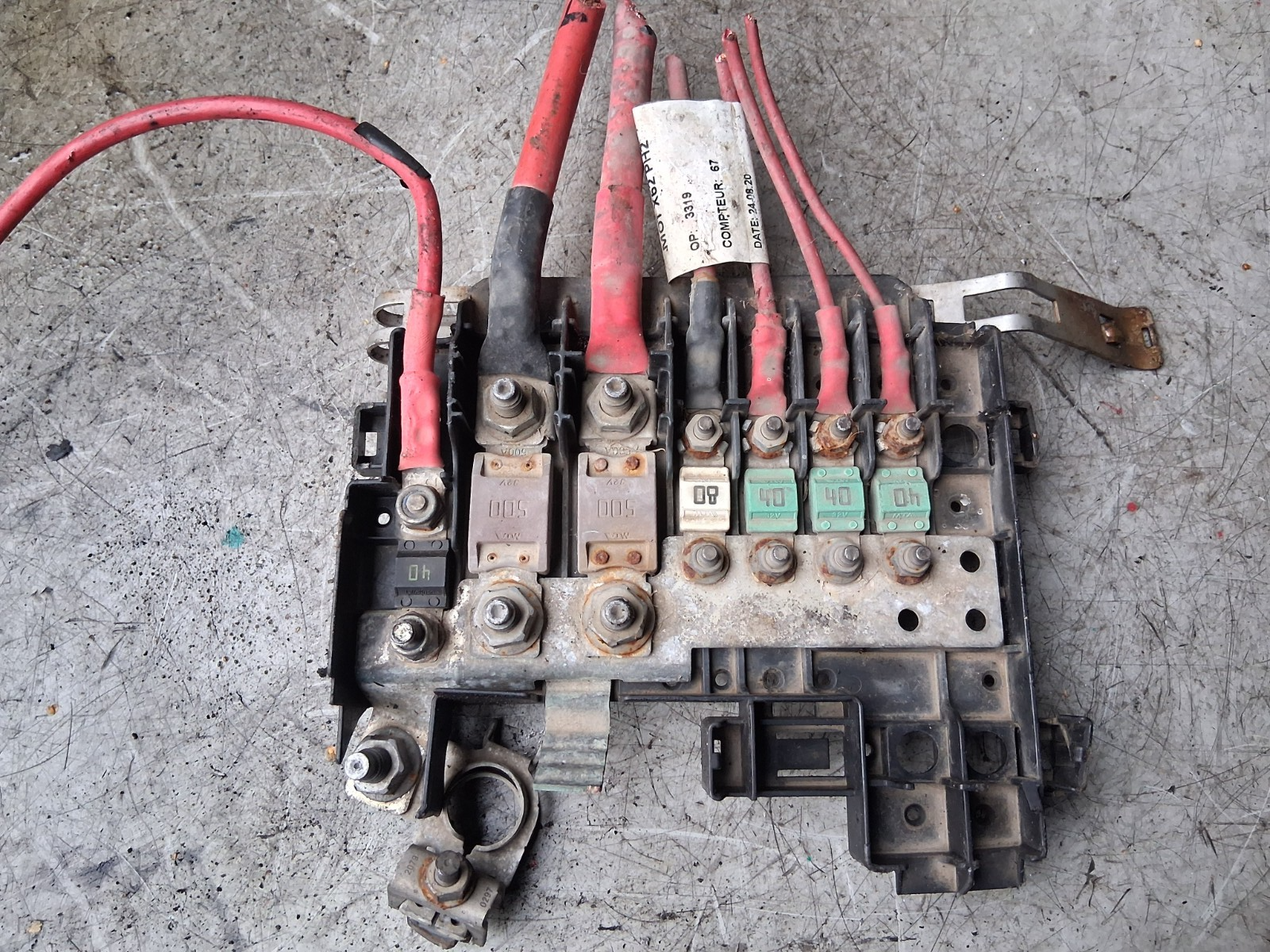 2023 RENAULT MASTER MK3 2.3 DIESEL POSITIVE BATTERY FUSE 241143001R
