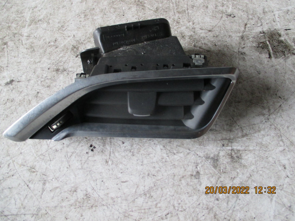PEUGEOT 208 2016 MK1 OSF FRONT DRIVER SIDE DASHBOARD FRONT AIR VENT GRILL