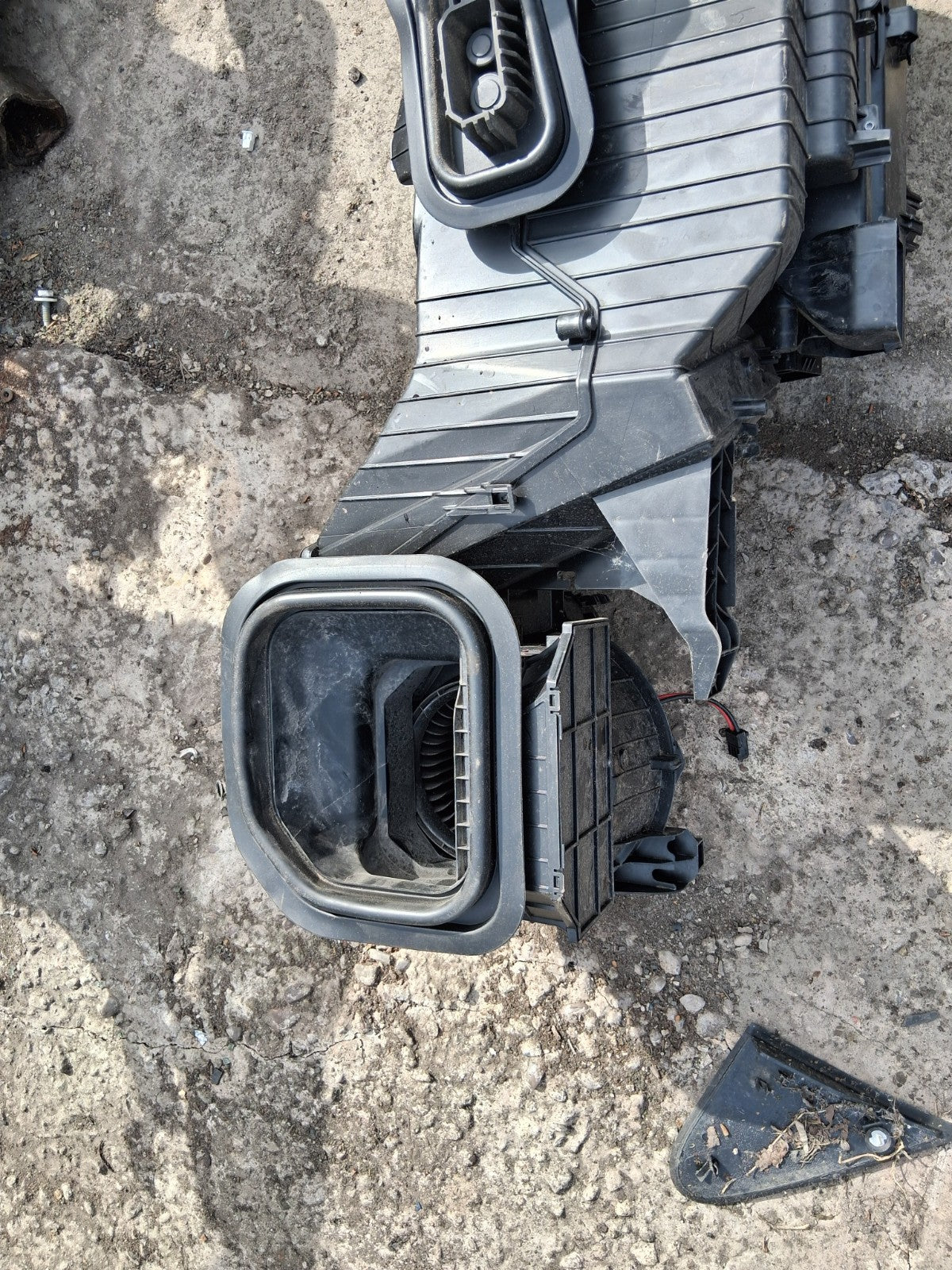 2020 MERCEDES SPRINTER W907 HEATER MATRIX BOX BLOWER MOTOR  FAN A0008308002