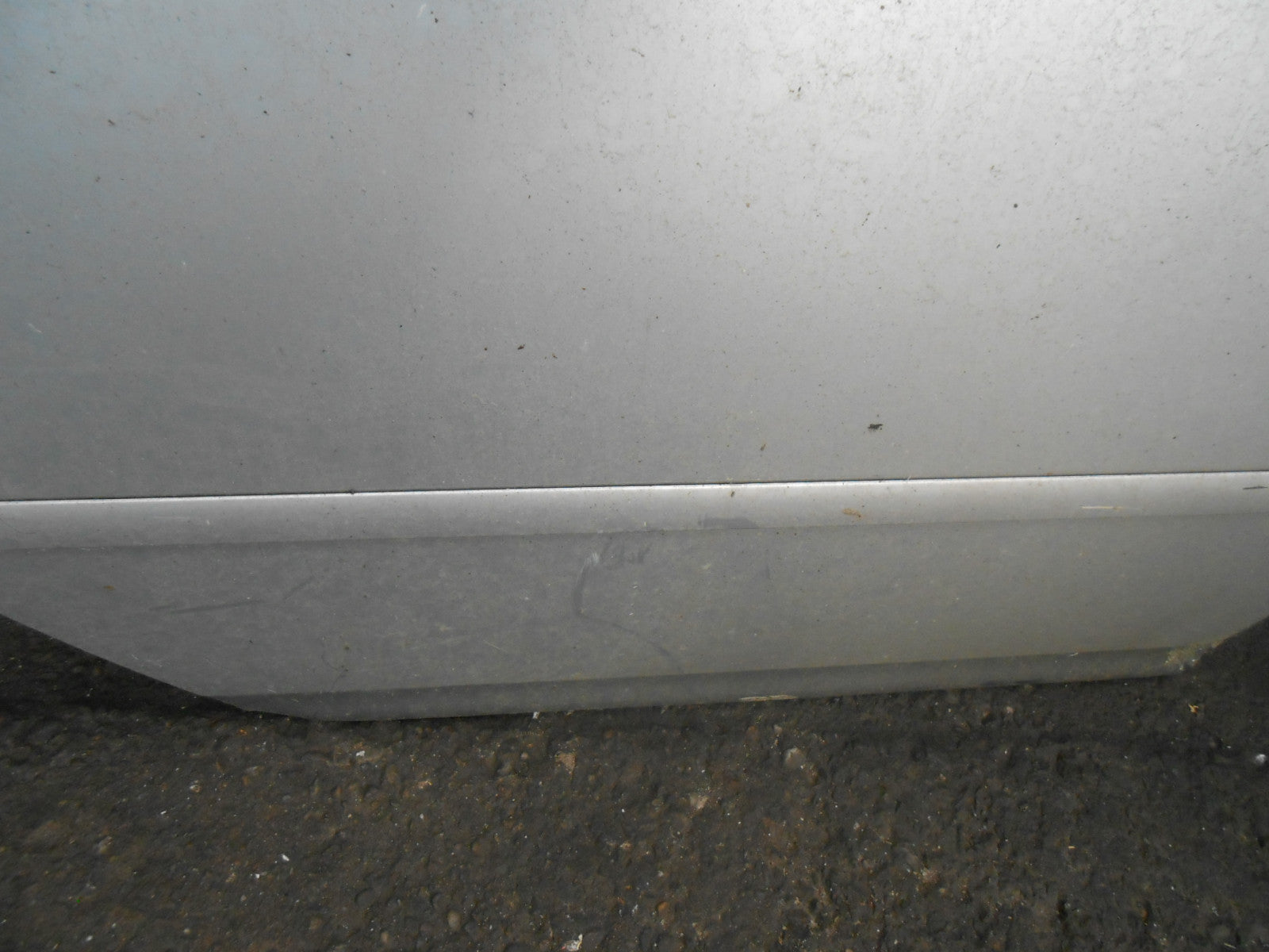 AUDI A6 C5 4B (MK2) SALOON 2000 OSR DRIVER SIDE REAR DOOR COMPLETE SILVER